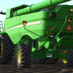 John Deere S7902