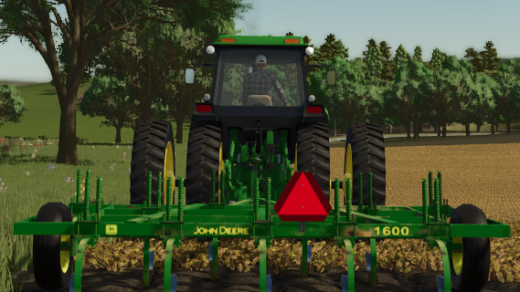 John Deere 1600 Rusty Chisel Plow