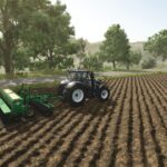 Plant Soybeans With Seeders2