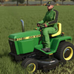 John Deere 330 Lawn Tractor2