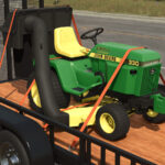 John Deere 330 Lawn Tractor3