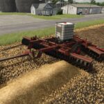Kuhn 770 with IBC fertilizer tank